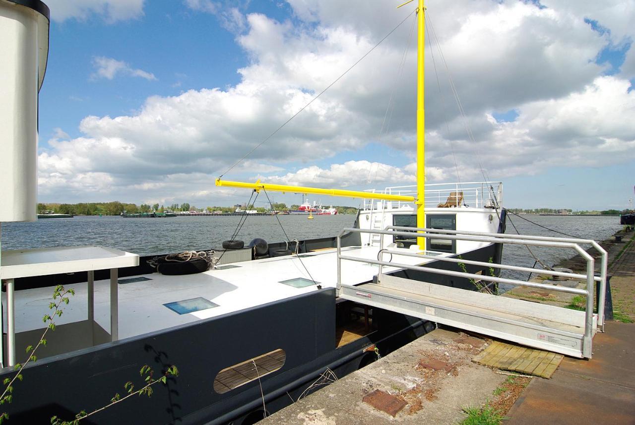 Hotel Magnificent Houseboat With A Stunning View! Amsterdam Exteriér fotografie